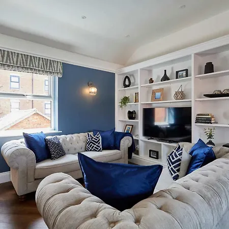 Host & Welton Mews *